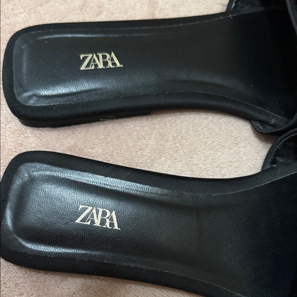 Zara Black Sandals with Pearl Accents Size 7 - Picture 2 of 4